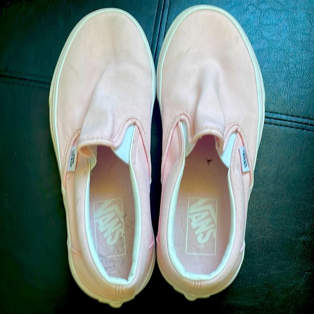 COPY - Pink Vans- classic slip on- wmns size 7.5; mens 6